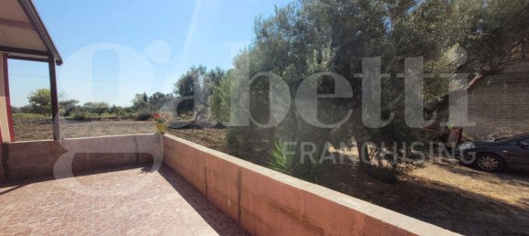 2 bedrooms Villa in Syracuse, Italy No. 242393 6