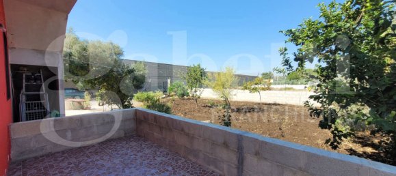 2 bedrooms Villa in Syracuse, Italy No. 242393 5