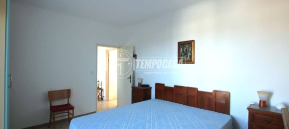 4 bedrooms House in Fermo, Italy No. 318901 10