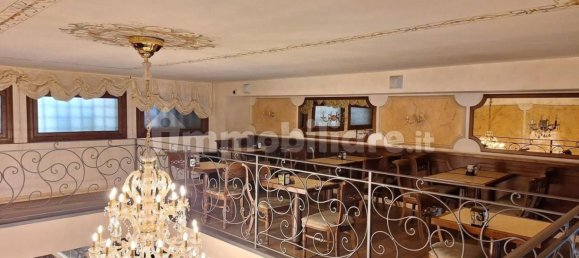 267m² Commercial property in Ravenna, Italy No. 317014 2