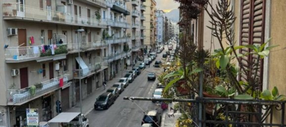 2 chambres Appartement à Palermo, Italy No. 10454 7