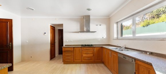 4 Schlafzimmer Villa in Cascais, Portugal, Nr. 111458 8