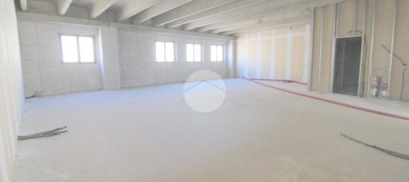 Oficina en Cazzago San Martino, Italy 775 m² No. 151448 12