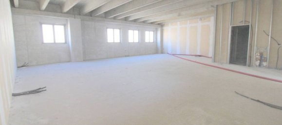 Oficina en Cazzago San Martino, Italy 775 m² No. 151448 13