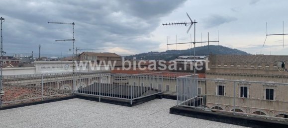 Apartamento de 5 divisões em Pesaro, Italy N.º 19702 5