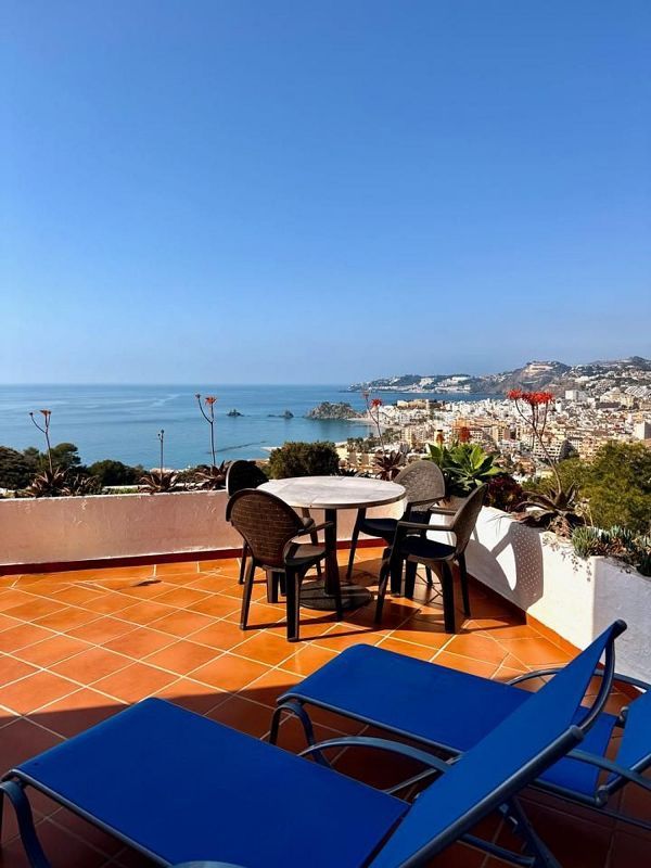 2 bedrooms Penthouse in Almunecar, Spain No. 222698