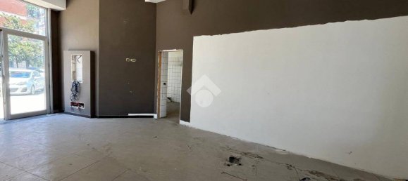 Коммерческая недвижимость с 2 комнатами в Козенца, Италия № 41592 2