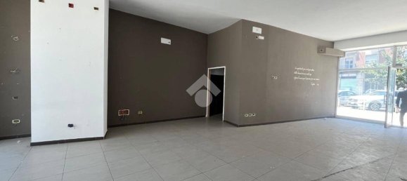 Коммерческая недвижимость с 2 комнатами в Козенца, Италия № 41592 5