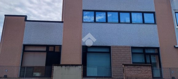 Propriété commerciale à Città di Castello, Italy 230m² No. 261245 12