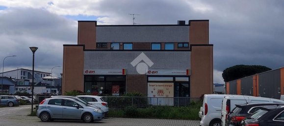 Propriété commerciale à Città di Castello, Italy 230m² No. 261245 7