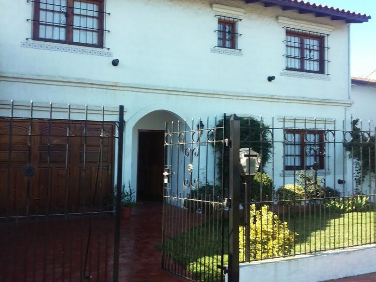 3 bedrooms House in Mar del Plata, Argentina No. 96391