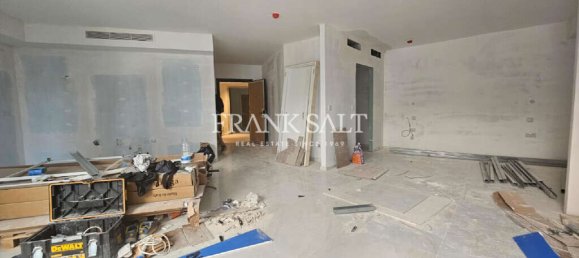 Квартира с 1 спальней в Сент-Джулианс, Мальта № 470 10