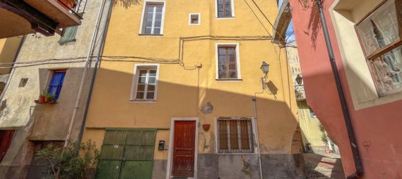 4 rooms House in Toirano, Italy No. 237111 10