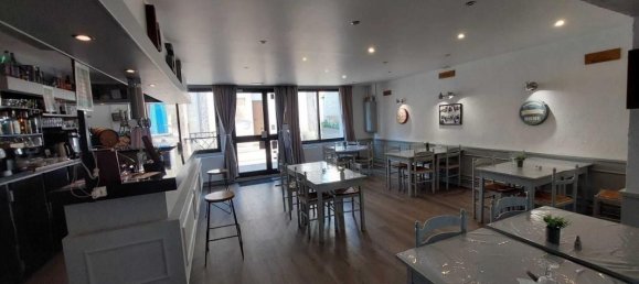 Propriété commerciale à Élancourt, France 90m² No. 170363 4