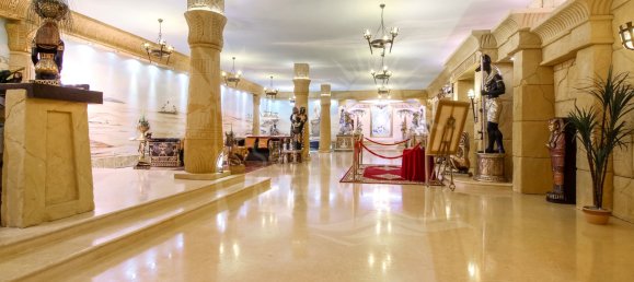 6 bedrooms Villa in Cadiz, Spain No. 84807 5