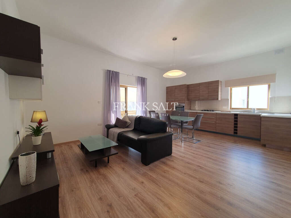 Maisonette de 3 dormitorios en Attard, Malta No. 7254