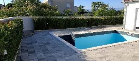 2 Schlafzimmer Haus in Zadar, Croatia, Nr. 179 4