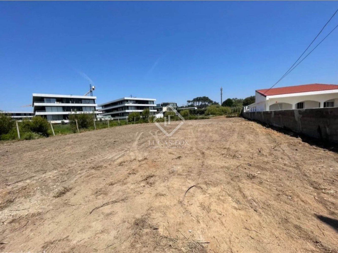 1482m² Land in Vila Nova de Gaia, Portugal No. 108894