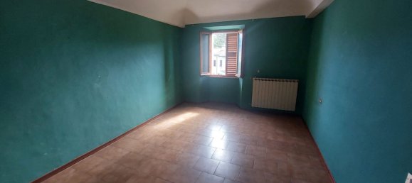 4 rooms Apartment in Sant'Angelo in Vado, Italy No. 87184 7