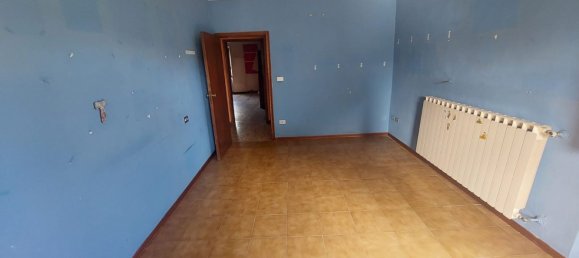 4 rooms Apartment in Sant'Angelo in Vado, Italy No. 87184 8