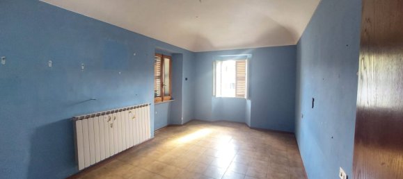 4 rooms Apartment in Sant'Angelo in Vado, Italy No. 87184 10