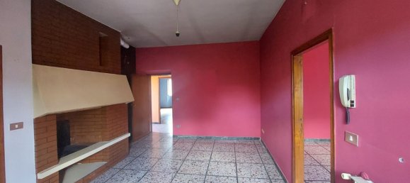 4 rooms Apartment in Sant'Angelo in Vado, Italy No. 87184 5