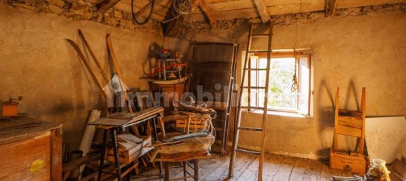 5 bedrooms House in Frassinoro, Italy No. 320456 16