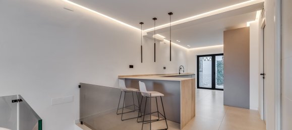 4 غرف نوم منزل ذو طابقين في Marbella, Spain رقم 128923 10