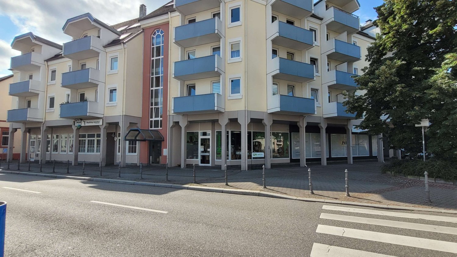 90m² Commercial property in Kaiserslautern, Germany No. 365078