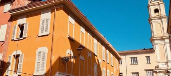 3 rooms Apartment in Parma, Italy No. 23555 5