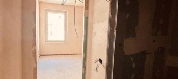 3 rooms Apartment in Parma, Italy No. 23555 13