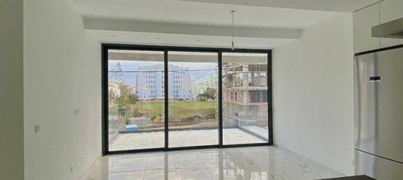 2 bedrooms Apartment in Germasogeia, Cyprus No. 19415 5