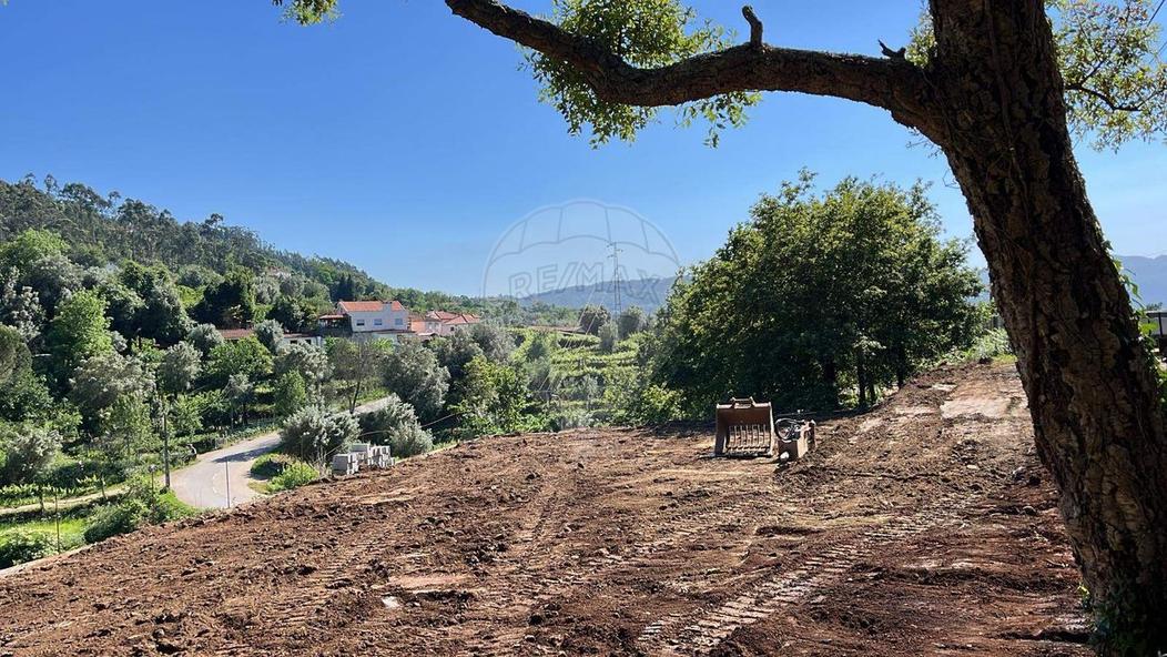  Land in Ponte de Lima, Portugal No. 208726