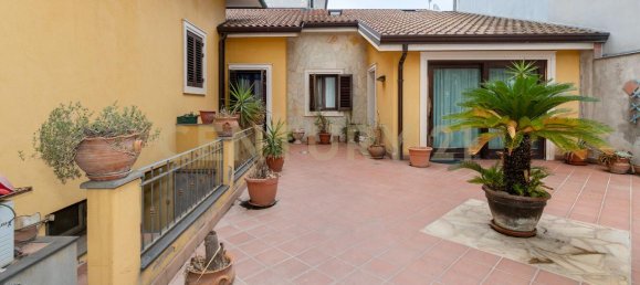 4غرفة منزل في San Gregorio di Catania, Italy رقم 143424 4