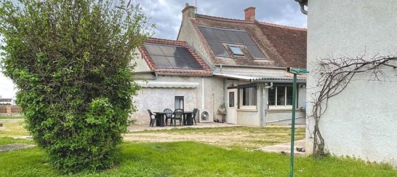 3 chambres Maison à Saint-Caprais, France No. 74110 3