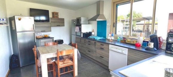 3 chambres Maison à Saint-Caprais, France No. 74110 5