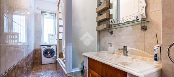 2 Schlafzimmer Wohnung in Collegno, Italy, Nr. 318737 15