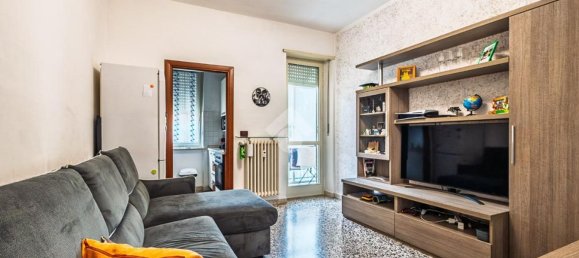 2 Schlafzimmer Wohnung in Collegno, Italy, Nr. 318737 4