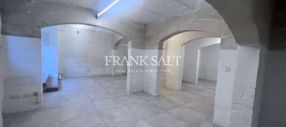 100m² Office in Valletta, Malta No. 12500 5