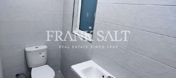 100m² Office in Valletta, Malta No. 12500 19