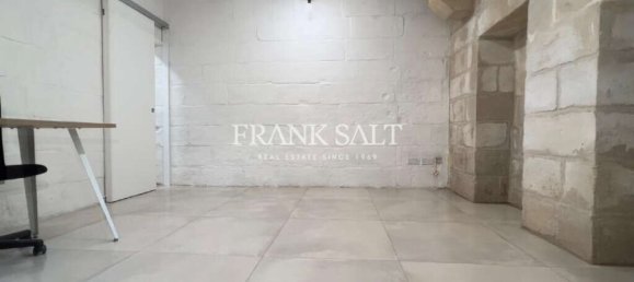 100m² Office in Valletta, Malta No. 12500 10