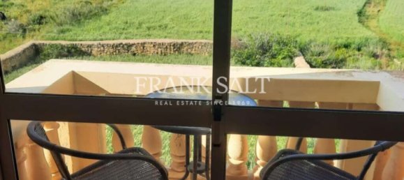 Apartamento de 2 dormitorios en Marsalforn, Malta No. 2903 3