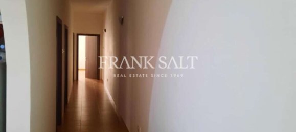Apartamento de 2 dormitorios en Marsalforn, Malta No. 2903 10
