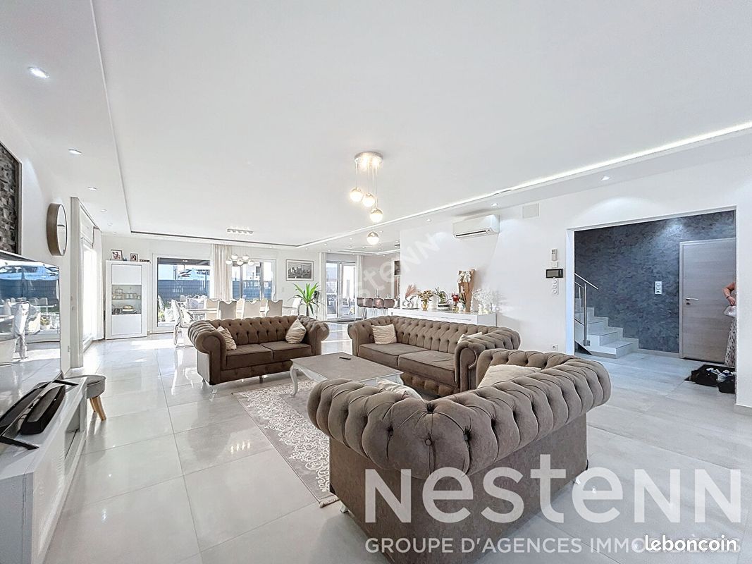 5 غرف نوم منزل في Jury, France رقم 248037