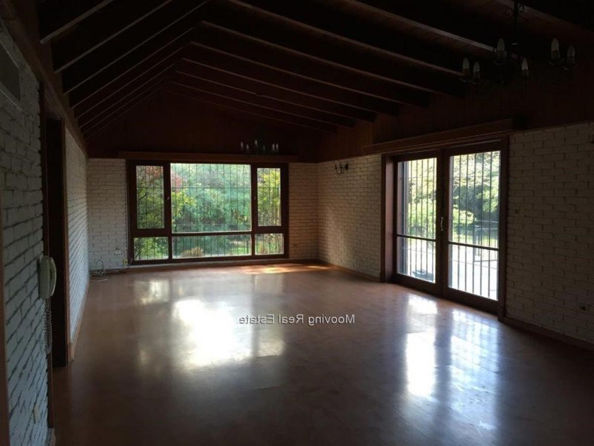 Дом с 4 спальнями в Монтевидео, Уругвай № 246