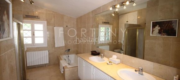 6 bedrooms Villa in Mijas, Spain No. 122757 12