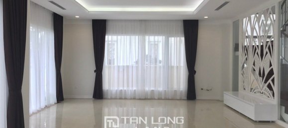 Villa T4 em Long Bien, Vietnam N.º 1302 2
