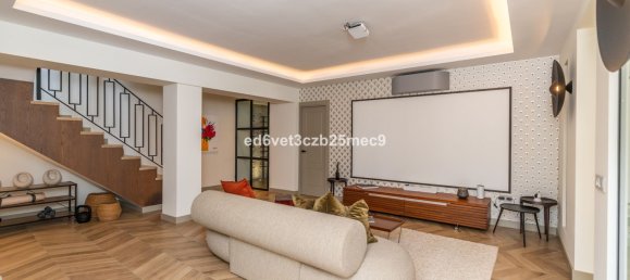 5 bedrooms Villa in Marbella, Spain No. 146394 21