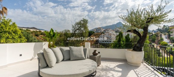 5 bedrooms Villa in Marbella, Spain No. 146394 15