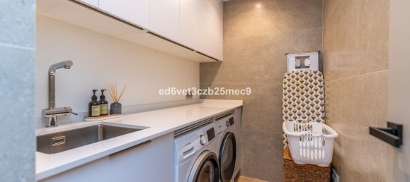 5 bedrooms Villa in Marbella, Spain No. 146394 23